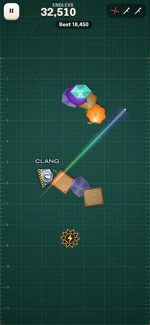 Slice Rush Endless mode at 32,510 points: a blade glances off a steel weight with a clang among crystals, crates and a spark core.